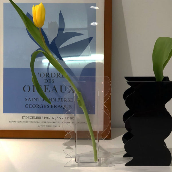 Wavy Acrylic Vase Collection -- Delicors
