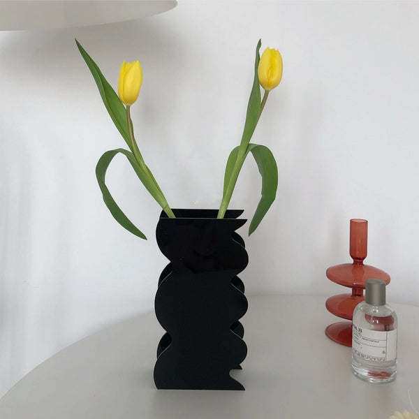 Wavy Acrylic Vase Collection -- Delicors