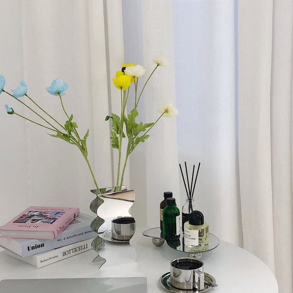 Wavy Acrylic Vase Collection -- Delicors