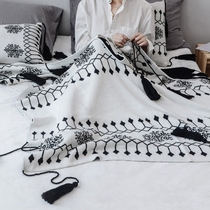 Winter Snow Blanket -- Delicors