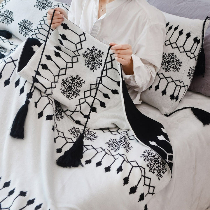 Winter Snow Blanket -- Delicors