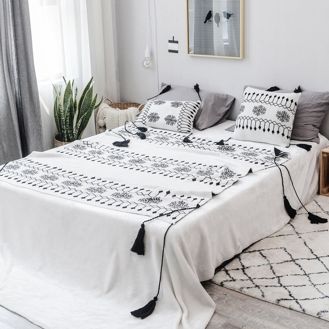Winter Snow Blanket -- Delicors