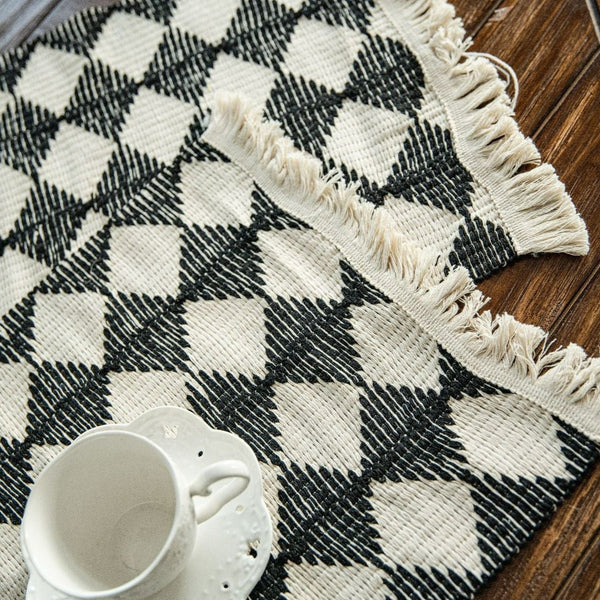 Woven Diamond Contrast Tassel Table Runner Collection -- Delicors