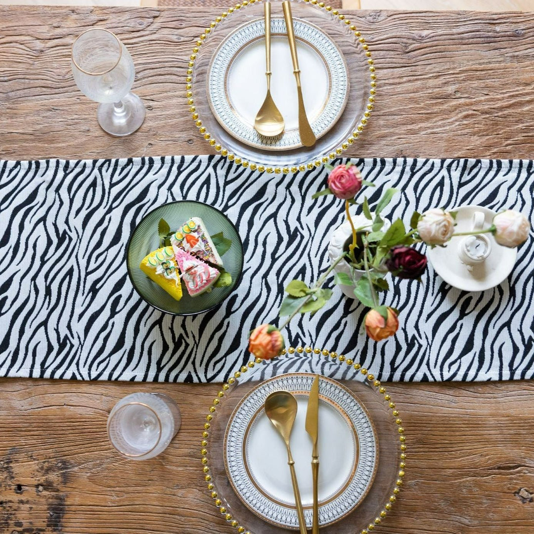 Zebra Frill Table Runner Collection -Table Runner- Delicors