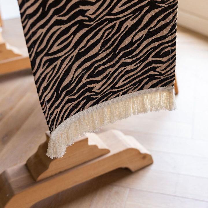 Zebra Frill Table Runner Collection -Table Runner- Delicors