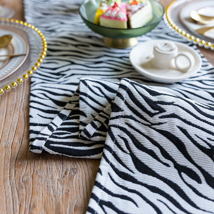 Zebra Frill Table Runner Collection -Table Runner- Delicors