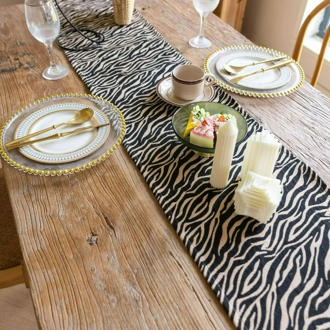 Zebra Frill Table Runner Collection -Table Runner- Delicors