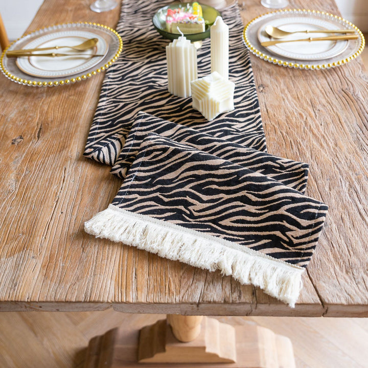 Zebra Frill Table Runner Collection -Table Runner- Delicors